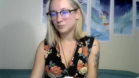 Snapshot of sexylexie93 chatting on October 21, 2025, 1:39 am sexylexie93 online show from October 21, 2025, 1:39 am