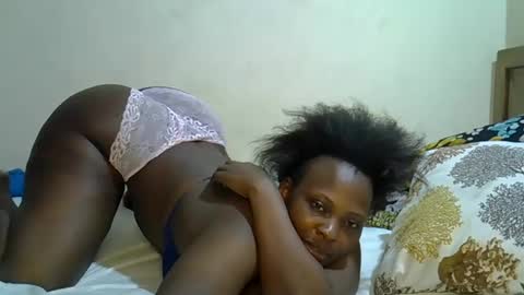 Snapshot of sexylinaa_ chatting on February 21, 2025, 7:21 pm Sexylina online show from February 21, 2025, 7:21 pm