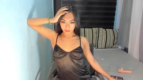 Snapshot of sexylovesappira chatting on January 3, 2025, 6:35 pm maxine online show from January 3, 2025, 6:35 pm