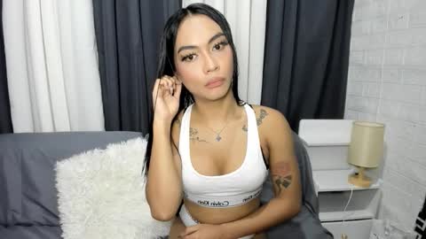 Snapshot of sexylovesappira chatting on September 17, 2025, 8:10 pm maxine online show from September 17, 2025, 8:10 pm