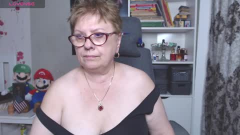 sexylynette4u online show from October 26, 2025, 11:05 am