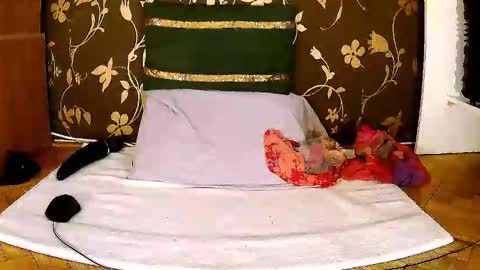 Squirty Maya Gold online show from September 17, 2025, 5:53 am