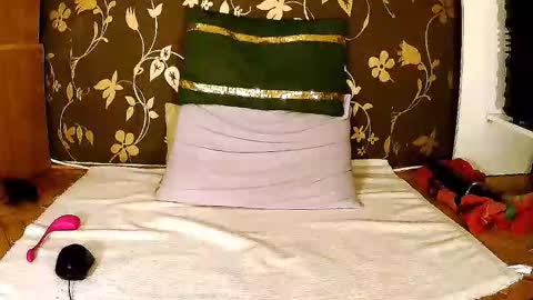 Squirty Maya Gold online show from October 6, 2025, 6:38 pm