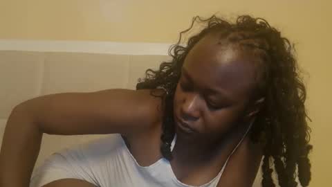 Miss mia online show from September 16, 2025, 6:36 am