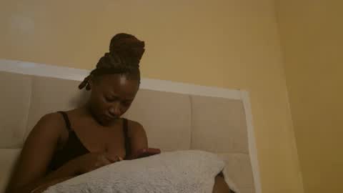 Miss mia online show from September 30, 2025, 7:24 am