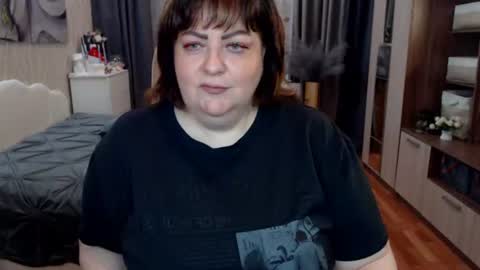 Snapshot of sexymilfsquirter chatting on July 17, 2026, 10:36 pm Victoria online show from July 17, 2026, 10:36 pm