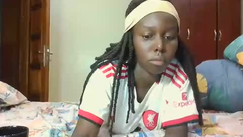 Snapshot of sexymomoh chatting on April 7, 2026, 1:28 am sexymomoh online show from April 7, 2026, 1:28 am