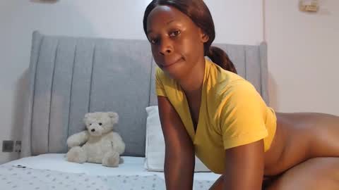 sexymonalisa1 online show from April 25, 2026, 6:27 am