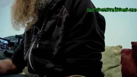 Snapshot of sexymountainman420 chatting on June 9, 2026, 5:19 am Sexymountainman420 online show from June 9, 2026, 5:19 am