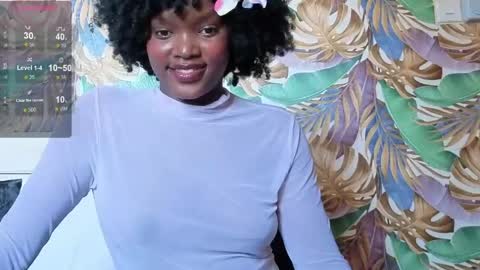 Snapshot of sexypetite_lee chatting on May 13, 2026, 1:30 pm Lee online show from May 13, 2026, 1:30 pm