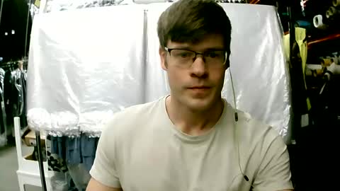 Snapshot of sexypornhot chatting on June 17, 2026, 5:32 am Erikson online show from June 17, 2026, 5:32 am