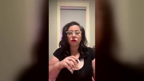 sexyqueenb504 online show from January 9, 2026, 2:36 am