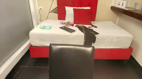 R A C H E L online show from September 12, 2025, 11:54 am