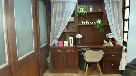 Snapshot of sexyrachel_ chatting on May 20, 2026, 12:22 pm R A C H E L online show from May 20, 2026, 12:22 pm