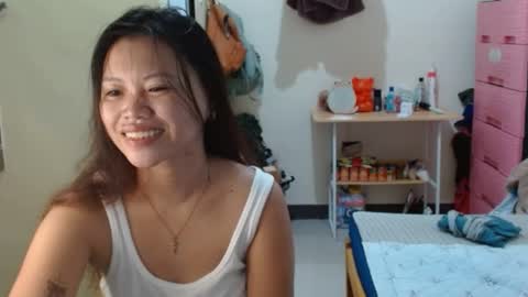 Snapshot of sexyreesebunny chatting on April 19, 2026, 2:49 pm Reese online show from April 19, 2026, 2:49 pm