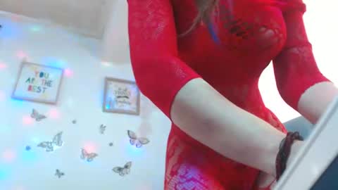 Snapshot of sexysafiravenus chatting on February 18, 2025, 5:10 pm Venus Independent Model online show from February 18, 2025, 5:10 pm