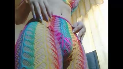 Venus Independent Model online show from November 25, 2025, 8:20 pm