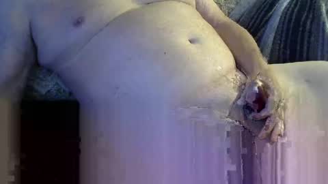 Snapshot of sexysenior4u3 chatting on October 29, 2025, 12:57 am Horney ole man online show from October 29, 2025, 12:57 am