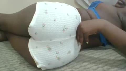 PAULINE online show from November 21, 2025, 11:58 pm