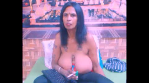 sexyva4u2luv online show from September 25, 2025, 7:12 am