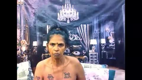 sexyva4u2luv online show from October 26, 2025, 6:47 pm