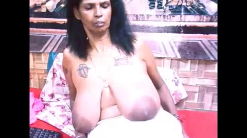 sexyva4u2luv online show from January 9, 2026, 6:53 pm