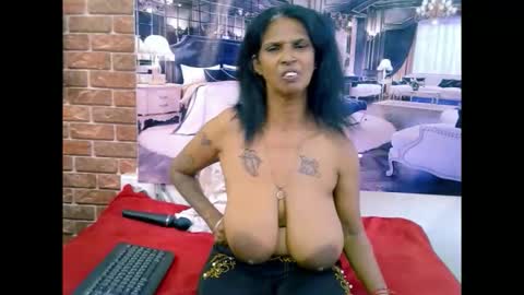 sexyva4u2luv online show from March 17, 2026, 9:56 am