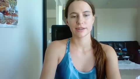 Snapshot of sexyviolettcat chatting on March 18, 2026, 3:09 am Victory online show from March 18, 2026, 3:09 am
