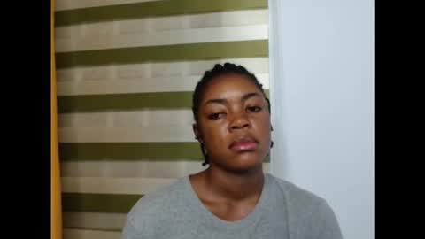 Blue online show from October 4, 2025, 6:39 pm