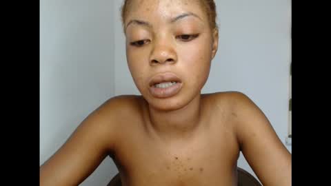 sexyxpeach online show from October 26, 2025, 2:12 pm