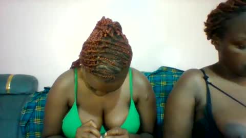 Snapshot of sexyy_nicky chatting on December 15, 2025, 5:50 pm sexyy_nicky online show from December 15, 2025, 5:50 pm