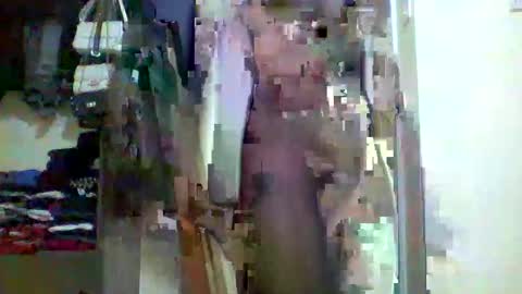 Snapshot of sexyy_tiny chatting on December 8, 2024, 5:55 pm Mel online show from December 8, 2024, 5:55 pm
