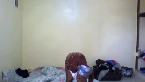 Snapshot of sexyy_tiny chatting on February 18, 2025, 11:44 am Mel online show from February 18, 2025, 11:44 am