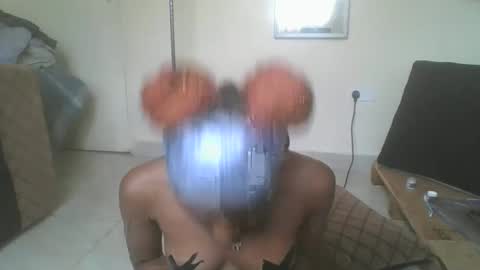 Snapshot of sexyy_tiny chatting on September 13, 2025, 8:58 am Mel online show from September 13, 2025, 8:58 am