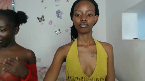 Snapshot of sexyzuriel chatting on April 20, 2026, 11:24 am sexyzuriel online show from April 20, 2026, 11:24 am