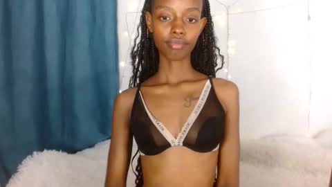 Snapshot of sexyzuriel chatting on June 3, 2026, 6:24 pm sexyzuriel online show from June 3, 2026, 6:24 pm