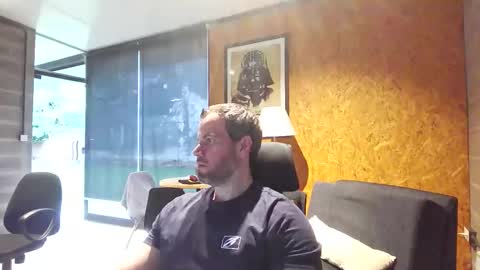 shad0w_hunter online show from November 17, 2025, 9:42 pm