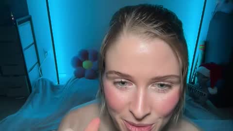 shadebabe online show from December 20, 2025, 6:53 am