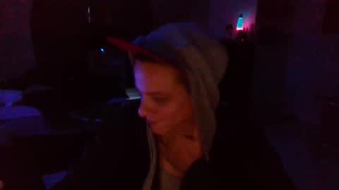 Snapshot of shades455 chatting on May 20, 2026, 10:27 pm shades455 online show from May 20, 2026, 10:27 pm