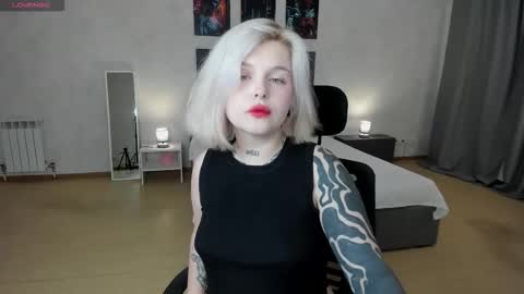 Lana online show from November 26, 2025, 1:28 am