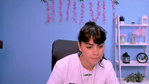 Snapshot of shadow_kiss chatting on June 20, 2026, 9:34 am shadow_kiss online show from June 20, 2026, 9:34 am