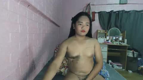 shainhot2006 online show from November 3, 2025, 12:28 pm