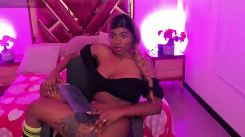 shalom_brown online show from June 25, 2026, 4:01 am