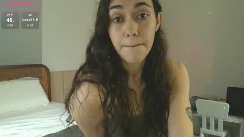 Sade online show from November 25, 2025, 2:44 am