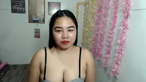 Snapshot of shamcysupsup chatting on January 29, 2025, 6:43 am Shamcy online show from January 29, 2025, 6:43 am