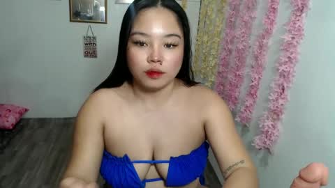 Snapshot of shamcysupsup chatting on February 10, 2025, 12:39 pm Shamcy online show from February 10, 2025, 12:39 pm