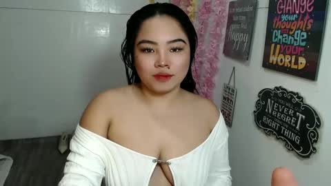 Snapshot of shamcysupsup chatting on February 15, 2025, 9:16 am Shamcy online show from February 15, 2025, 9:16 am