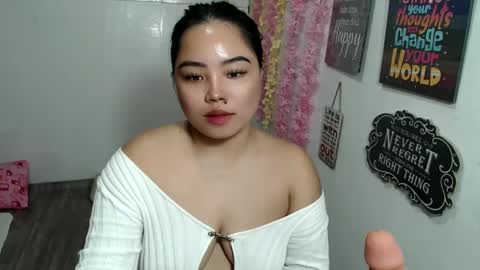 Snapshot of shamcysupsup chatting on February 15, 2025, 7:28 pm Shamcy online show from February 15, 2025, 7:28 pm