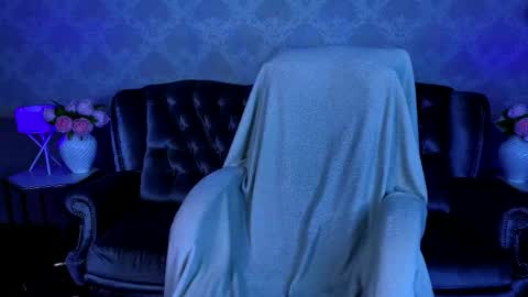 Lessi online show from October 24, 2025, 5:48 am