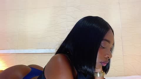 Catalina online show from December 2, 2024, 10:01 pm